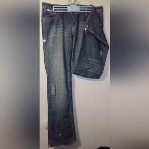 Low Rise Jean With Adjustable Length